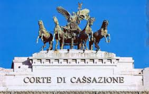 Cassazione penale: è reato disinteressarsi dei figli