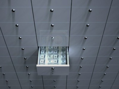 Contrasto all'evasione fiscale: via i controlli sui conti bancari degli italiani in Svizzera.