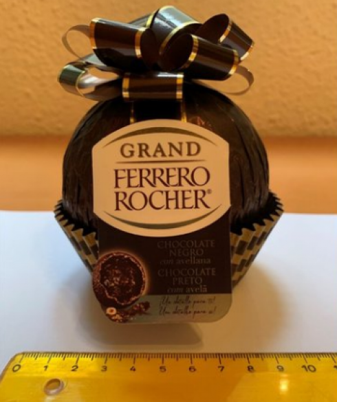 Un prodotto Ferrero Rocher ritirato dalla vendita dopo un'allerta delle autorità sanitarie della Catalogna