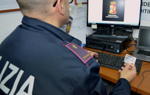 Truffe online. Attenzione al falso SMS INPS che ovviamente non ne sa nulla.