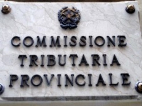 Commissione Tributaria Regionale Sezione di Lecce: tre sentenze annullano avvisi di accertamento ad una società per un totale di 1 milione e 300mila euro perché i costi sono da considerarsi inerenti