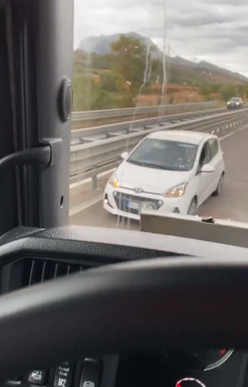 E’ allarme contromano: 70enne alla guida dell’auto contromano sull'autostrada. Il video.