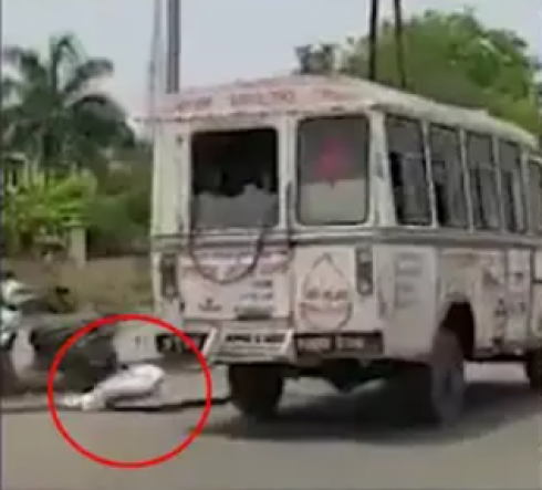 Imperdonabile negligenza ... Ambulanza “perde” corpo paziente Covid – 19 in strada durante la corsa dall’ospedale. 