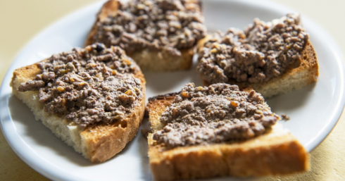Rischio listeria, Carrefour richiama un lotto di “Crostini Alla Toscana”.