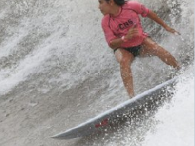 Dramma nel mondo del surf: la migliore star del surf viene uccisa da un fulmine 