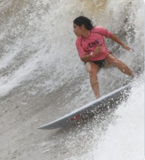 Dramma nel mondo del surf: la migliore star del surf viene uccisa da un fulmine 