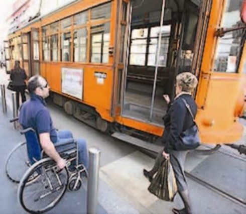disabili fermata tram disabili fermata tram
