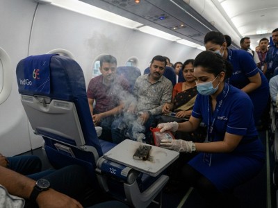 Fumo a bordo da un power bank: volo Indigo Delhi-Chennai dirottato d'urgenza