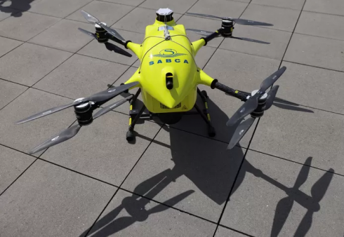 Un drone ha trasportato tessuto umano tra due ospedali di Anversa, il primo volo del genere in Europa