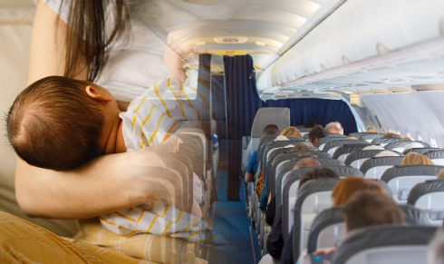 Scandalo: a una donna è stato proibito di allattare il bambino in aereo