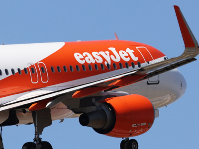 Esplode un power bank in aereo sul volo easyJet da Milano Malpensa a Praga e scatta l'allarme incendio