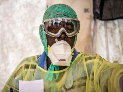 L'ebola uccide una donna inglese
