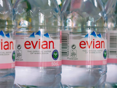 Residui di pesticidi nell’acqua Evian. 