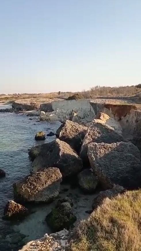 Melendugno: la falesia cede ancora, nuovo crollo questa volta a San Basilio. IL VIDEO