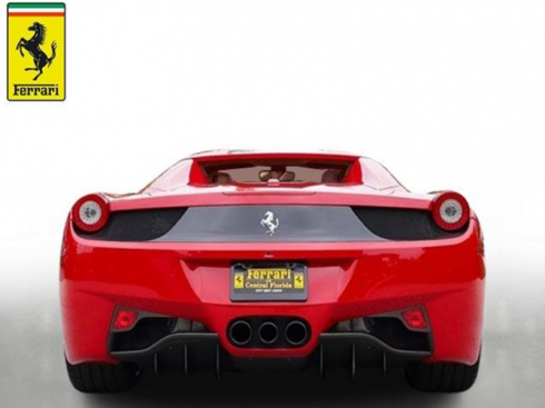 Ferrari richiama sei modelli per un problema all’airbag