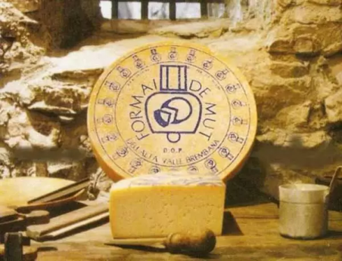Presenza di Listeria, Ministero della salute annuncia richiamo di formaggio.