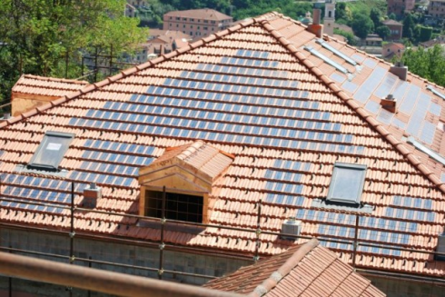 Tar Brescia: sì al fotovoltaico sul tetto di casa nel centro storico