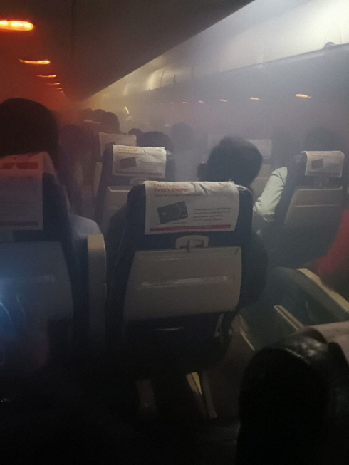 Fumo in cabina, paura sul velivolo: atterraggio d'emergenza a Hyderabad