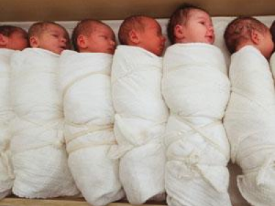 Polonia, gravidanza unica: nati sei gemelli, stanno tutti bene