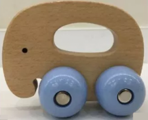 Lidl richiama un giocattolo in legno: parti ingeribili possono causare soffocamento