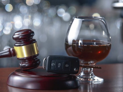 Guida ubriaco auto di una società con più soci: niente confisca