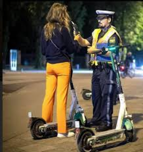 Novit&agrave; dalla Cassazione: chi guida ubriaco un monopattino rischia condanna per guida in stato di ebbrezza