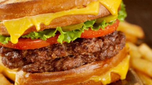 Lo studio: salumi e hamburger causano più morti del fumo