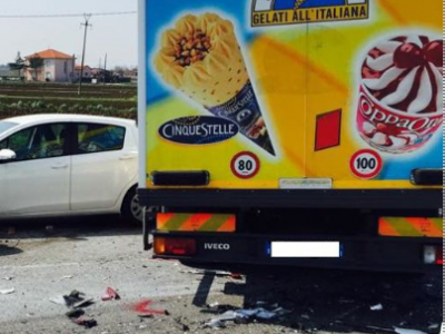Germania, un dolce disastro: quindici tonnellate di gelato invadono l'autostrada