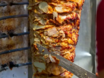 Kebab alla salmonella in Europa. In Austria è morto un uomo