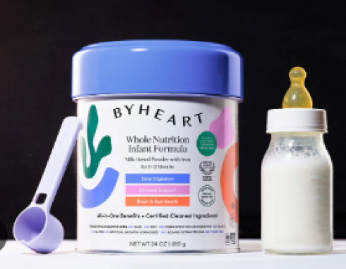 Richiamato negli Stati Uniti il latte artificiale per neonati dopo l’allarme sul botulismo in 10 stati