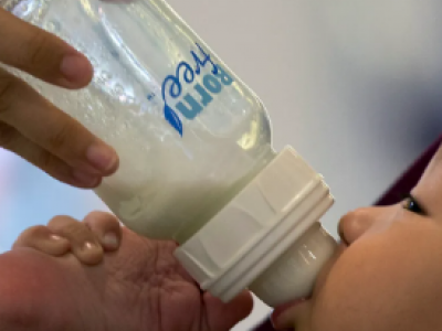 Possibile presenza di cereulide, Danone richiama due lotti di latte per neonati in Francia