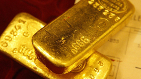 Bruxelles, addetti alle pulizie trovano due lingotti d'oro nelle fogne : caccia al proprietario.