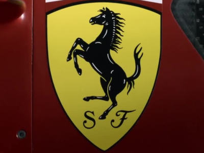 Ferrari Fake, non è contraffazione costruire una Ferrari con la dicitura “replica”