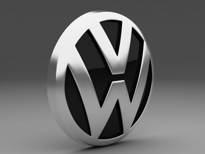 Volkswagen richiama più di 270mila auto: possibile rilascio di frammenti di metallo negli aribag