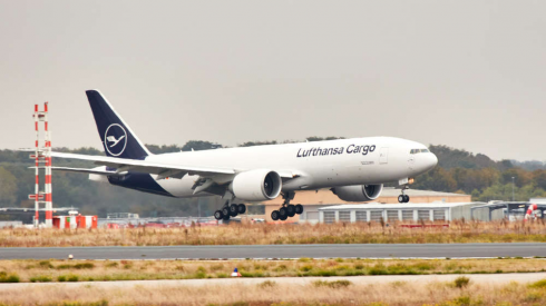 Aereo Lufthansa Cargo scampato per poco al disastro. 