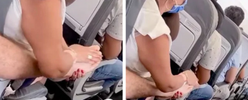 I peggiori comportamenti in aereo: passeggera massaggia il piede ad un altro. 