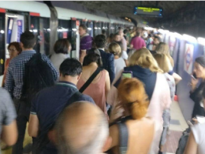 Madrid, esplosione in metropolitana. Batteria tablet semina il panico