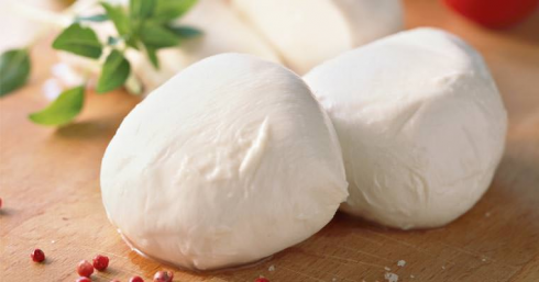 Micotossine oltre i limiti: richiamati diversi lotti di mozzarella di bufala DOP dei marchi “La Contadina”, “Metro Chef” e “Tamburro” prodotti a Grazzanise