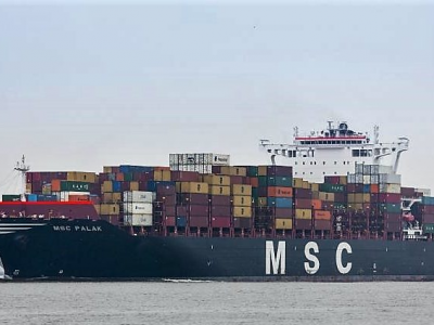 Nave cargo perde 23 container. Incidente vicino al porto di Nqgura in Sudafrica. 
