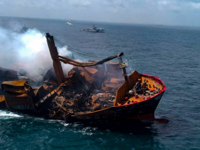 Disastro ambientale in Sri Lanka, affonda una nave carica di sostanze chimiche
