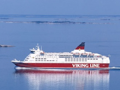 Traghetto si arena con 280 persone a bordo nel Mar Baltico. 