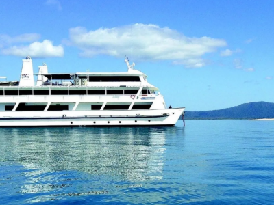 Nave da crociera australiana si incaglia in Papua Nuova Guinea