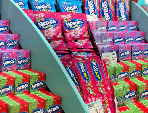 Caramelle gusto frutta richiamate dal mercato per superamento del limite del colorante E100