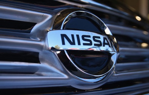 Nissan richiama 400.000 auto negli Stati Uniti tra suv e berline: rischio incendio