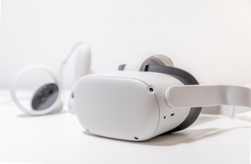 Facebook richiama la schiuma facciale del visore Oculus Quest 2