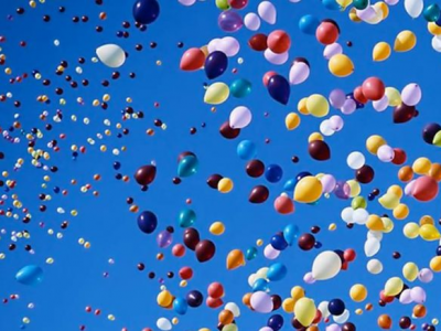 A Trento “chi libera palloncini nel cielo paga”: approvata l’ordinanza anti-littering. 
