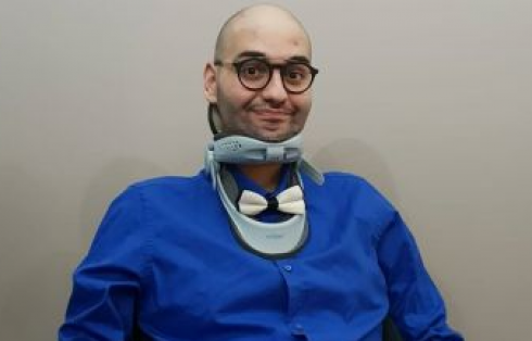Malato di SLA da 12 giorni in sciopero della fame per accedere alla sperimentazione di Brainstom: “Senso di fame offuscato dalla rabbia”.
