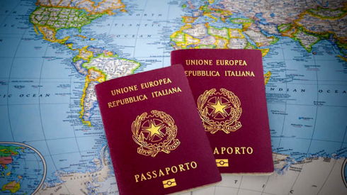 Classifica di Henley Passport Index 2024, il passaporto italiano fra i più potenti