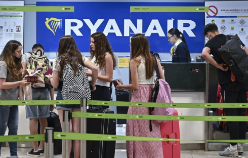 Caos nei cieli europei per lo sciopero Ryanair