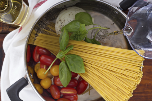 Pasta e farina regine della tavola nell’emergenza.